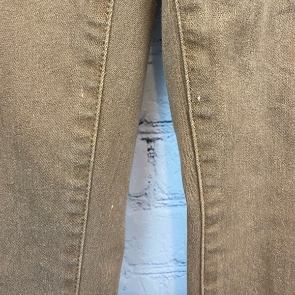 Chico’s So Slimming Girlfriend Ankle Timber Color Pants (Womens size 8) - Picture 10 of 10